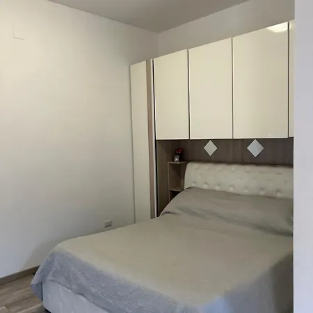 Apartament Mirahouse *